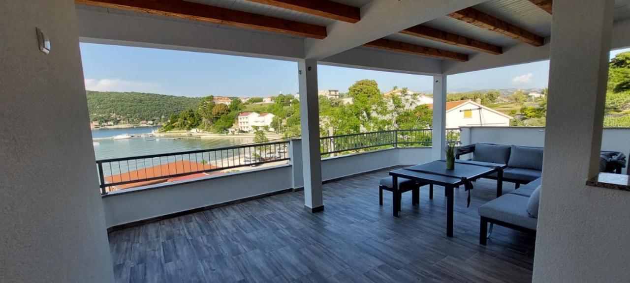 Apartmani Premijer-Rab ซูเปทาร์สกา ดรากา ภายนอก รูปภาพ