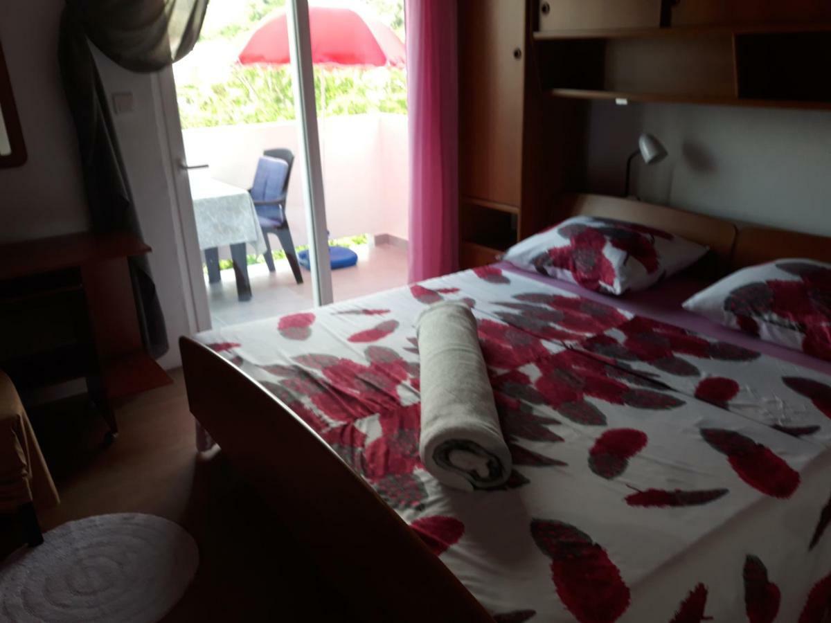 Apartmani Premijer-Rab ซูเปทาร์สกา ดรากา ภายนอก รูปภาพ